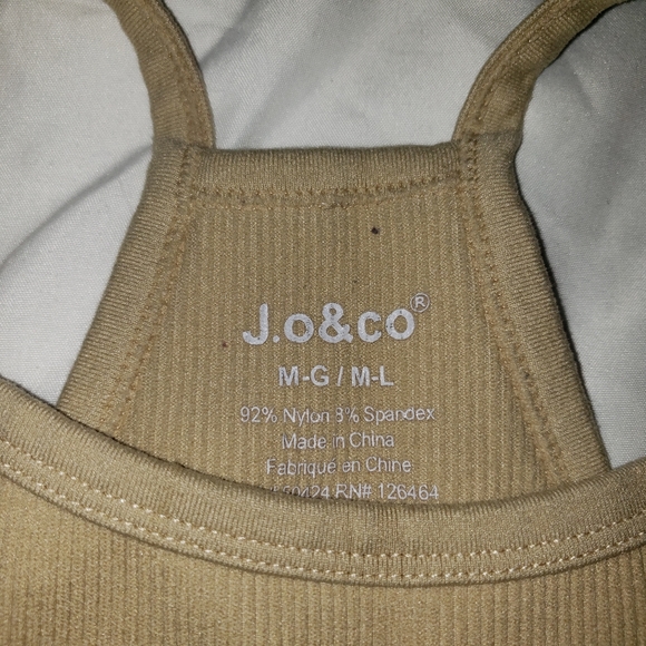 Jo and CO Sport top crop top large beige   All Orders ship in 1-2 business days! - Picture 5 of 5
